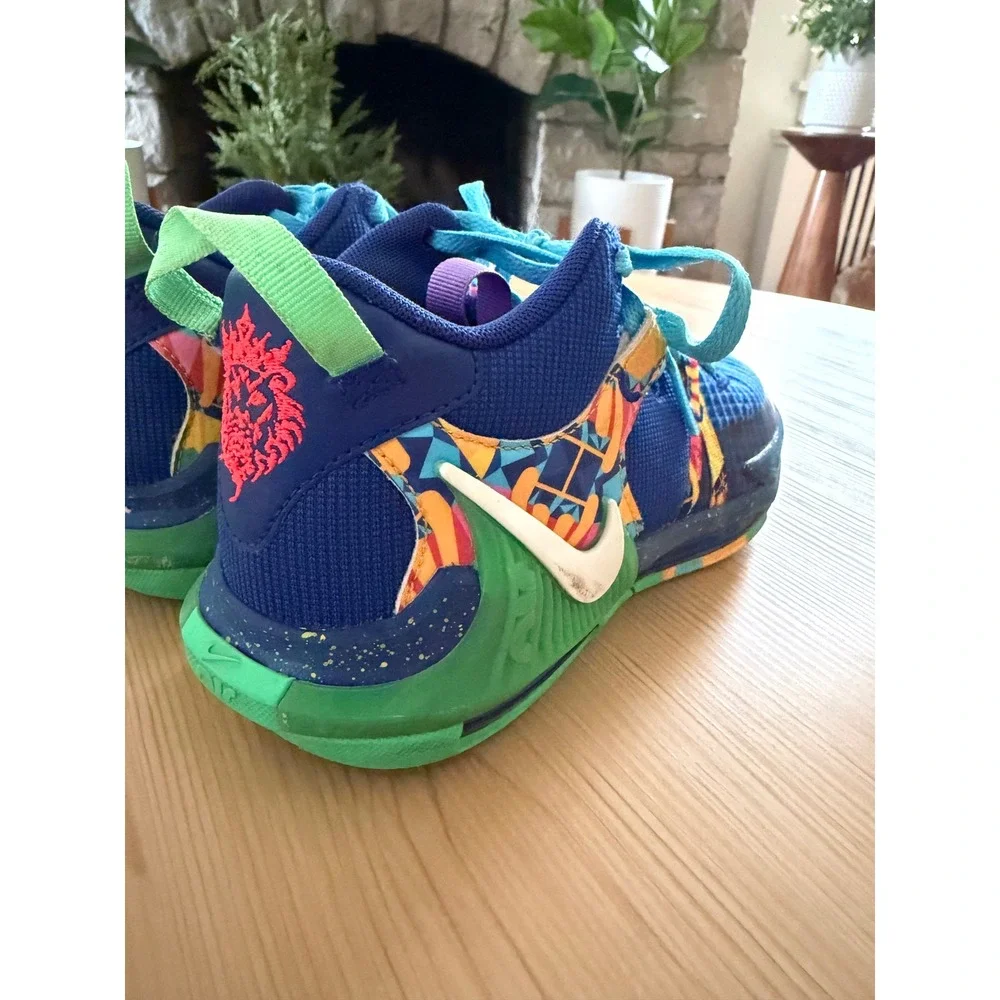 Nike LeBron Witness 7 GS Hyper Royal Green Strike Kids DQ8650-400 Size 4.5Y